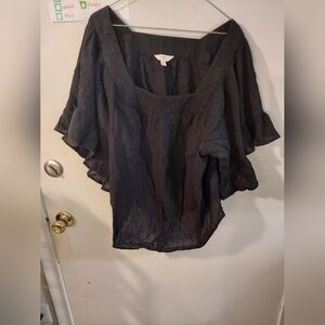 EUC Black square neck cut, flare sleeved blouse 1X Terra & Sky. Breezy chic